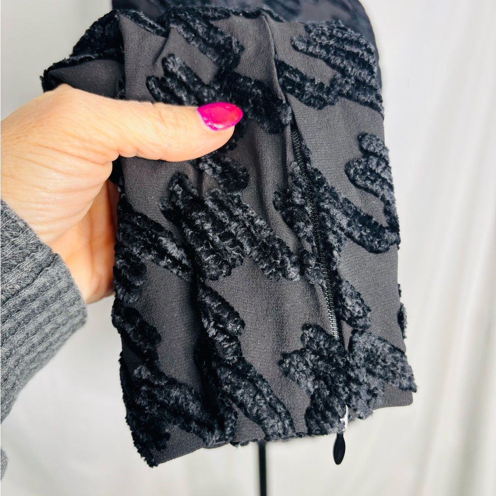 Akris Textured Black 100% silk jacket - Picture 5 of 11